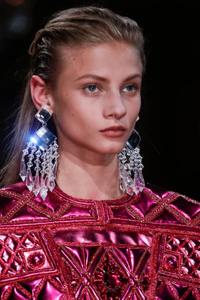 Look 22